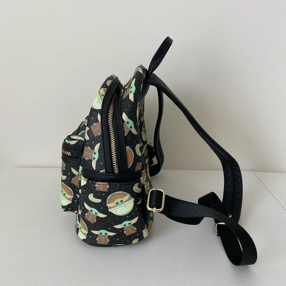 NWOT Loungefly Disney Parks Mandalorian‎ Baby Yoda Grogu mini backpack bag